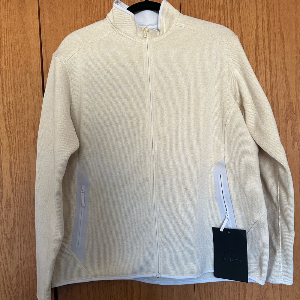 NWT Arc'teryx Covert Cardigan Womens
Sunstone Heather/Velvet Sand XL